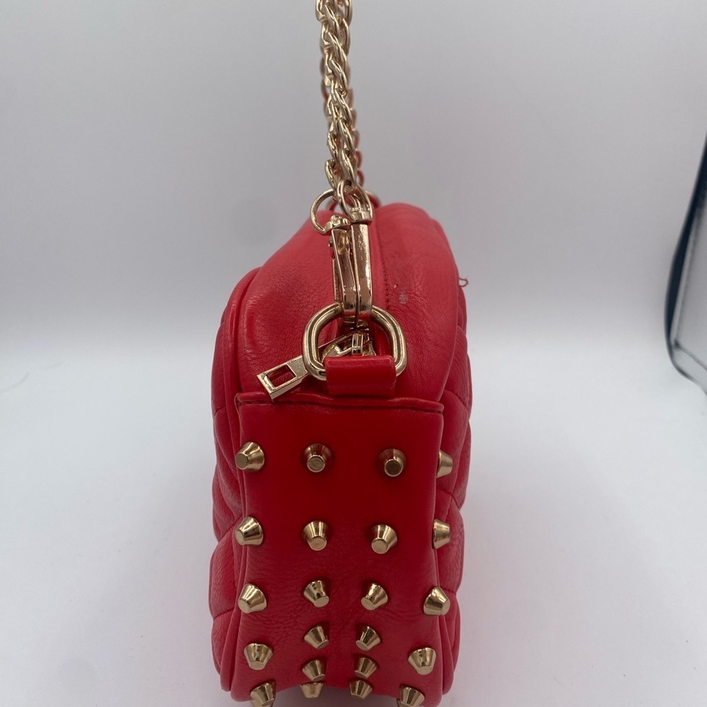 MMS Red Quilted purse with Gold Chain and studs - Picture 4 of 13